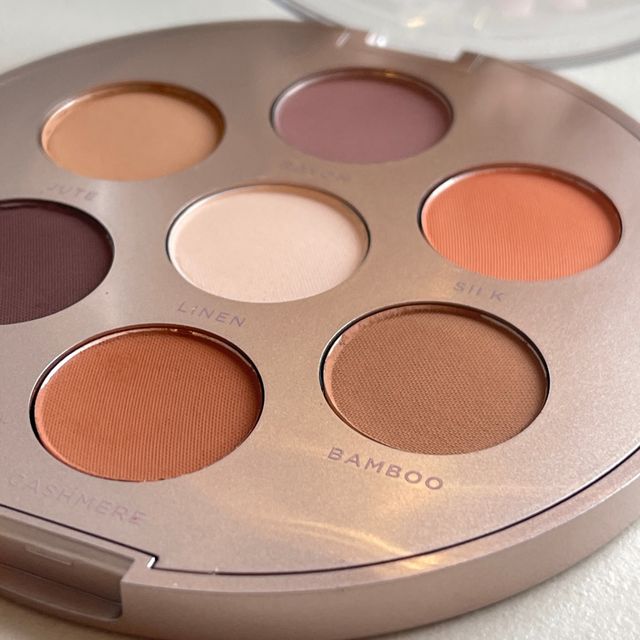All That Matters Eyeshadow Palette All That Matters Eyeshadow Palette